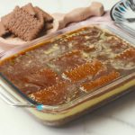 طريقة عمل حلى السميد المحمص بالبسكويت