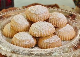 طريقة عمل معمول التمر السوري