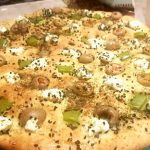 طريقة عمل فطيرة الجبنة والزيتون