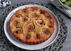 طريقة عمل كيك التين والزبادي