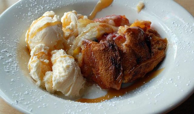 طريقة عمل كوبلر الخوخ