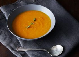 طريقة عمل شوربة الجزر المشوي