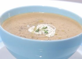 طريقة عمل شوربة الباذنجان بالكريمة