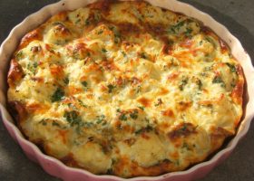 طريقة عمل طاجن القرنبيط بالدجاج