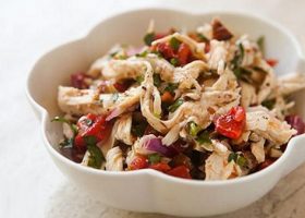 طريقة عمل سلطة الدجاج التايلندي