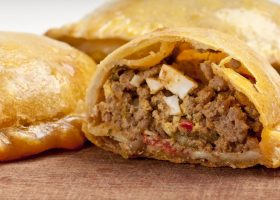 طريقة عمل فطيرة اللحم المكسيكية (الإمبانادس)