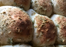 طريقة عمل خبز مثوم