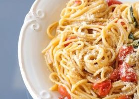 طريقة عمل المكرونة بقدر واحد