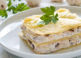 طريقة عمل لازانيا بالمشروم والدجاج