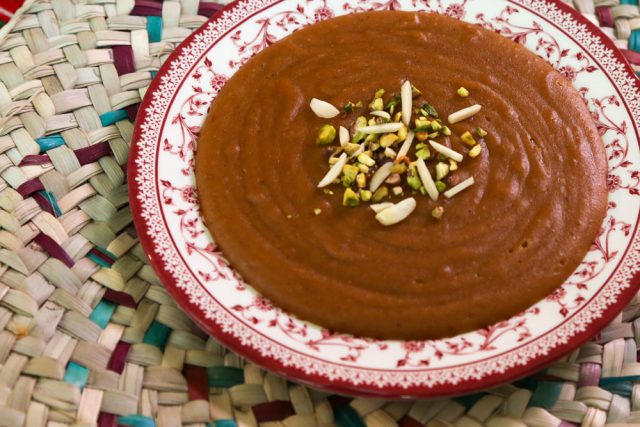 طريقة عمل عصيدة التمر