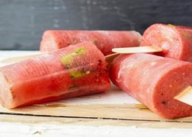 طريقة عمل مثلجات البطيخ وعصير الليمون