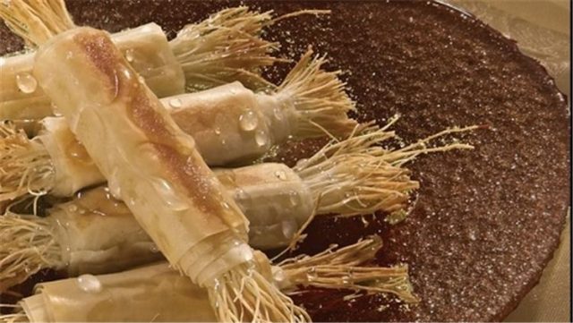 طريقة عمل الجلاش بالكنافة