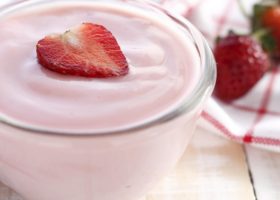 طريقة عمل مهلبية الفراولة