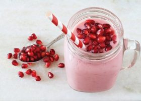 طريقة عمل ميلك شيك الرمان