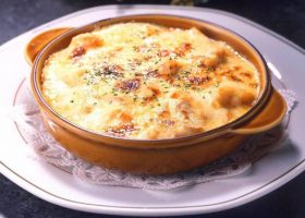 طريقة عمل طاجن المكرونة بالجمبرى