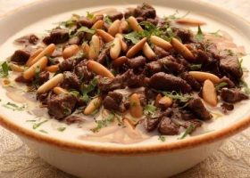 طريقة عمل الحمص باللحم