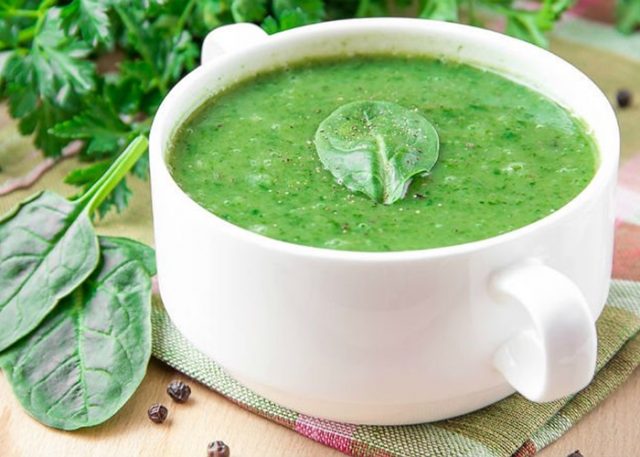 طريقة عمل شوربة السبانخ التركية