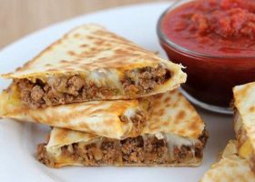 طريقة عمل حواوشي بالجبن