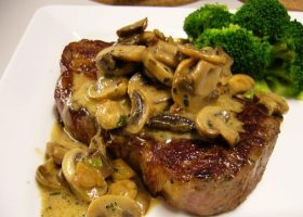 طريقة عمل بفتيك بالمشروم وصوص الجبنة