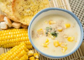 طريقة عمل شوربة الذرة الصينية