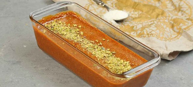 طريقة عمل حلوى النارجيل العمانية