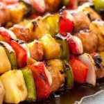 طريقة عمل شيش طاووق بالعسل والثوم
