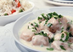 طريقة عمل كفتة بالصوص الأبيض والمشروم