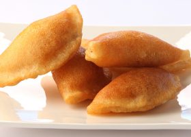 طريقة عمل قطايف بالبسطرمة