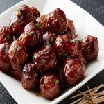 طريقة عمل كرات اللحم بصوص العسل والثوم