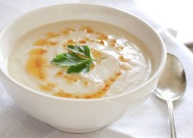 طريقة عمل الشوربة البيضاء