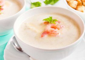 طريقة عمل شوربة الجمبري بالكريمة