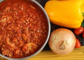 طريقة عمل صلصة بولونيز