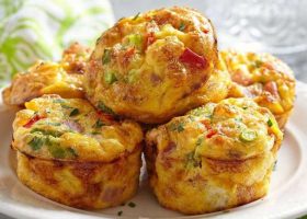 طريقة عمل مافن البيض بالبسطرمة