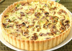 طريقة عمل تارت الجبنة والفطر بالبشاميل