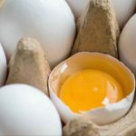 مدة حفظ البيض في الثلاجة