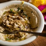 طريقة عمل الفول بالطحينة والزبادي