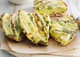 طريقة عمل عجة الجبن بالبروكلى