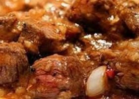 طريقة عمل طاجن اللحم بالبصل