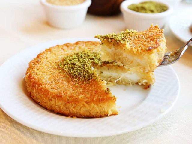 طريقة عمل كنافة بالكاسترد