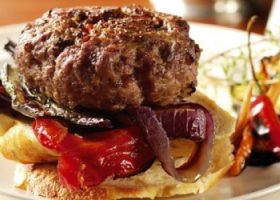 طريقة عمل صينية البرجر المشوي في الفرن