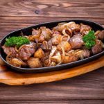 طريقة عمل مكعبات اللحم بالبطاطس
