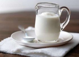 طريقة عمل اللبن الرائب في المنزل