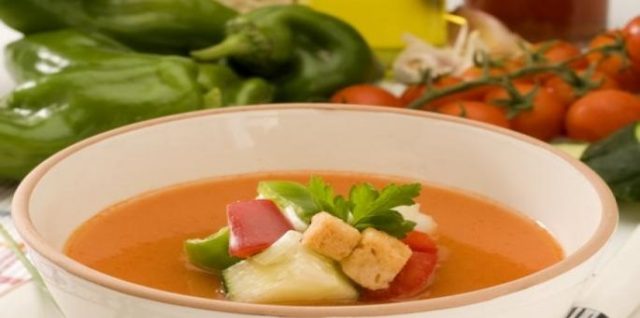 طريقة عمل الشوربة الإسبانية