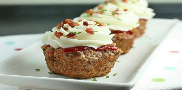 طريقة عمل قوالب اللحم مع الكاتشب