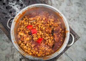 طريقة عمل المكرونة الجارية الليبية