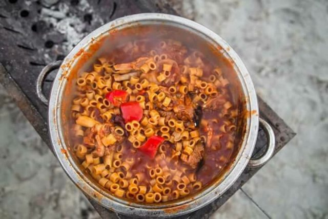 طريقة عمل المكرونة الجارية الليبية