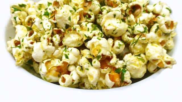 طريقة عمل فشار بالثوم والأعشاب