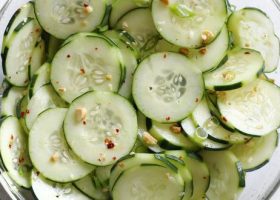 طريقة عمل سلطة الخيار الآسيوية