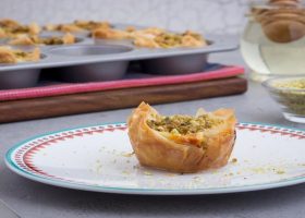 طريقة عمل بقلاوة تشيز كيك