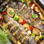 طريقة عمل صينية السمك البوري بالبطاطس